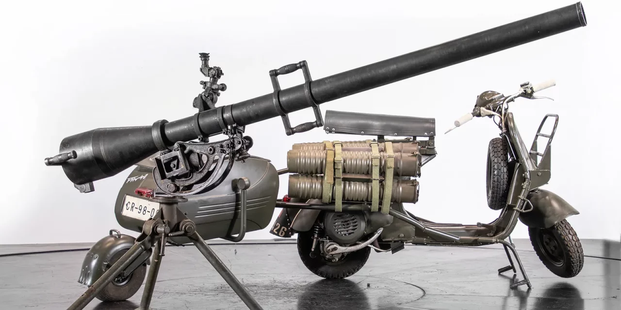Skúter proti tankom – „Vespa Bazooka“